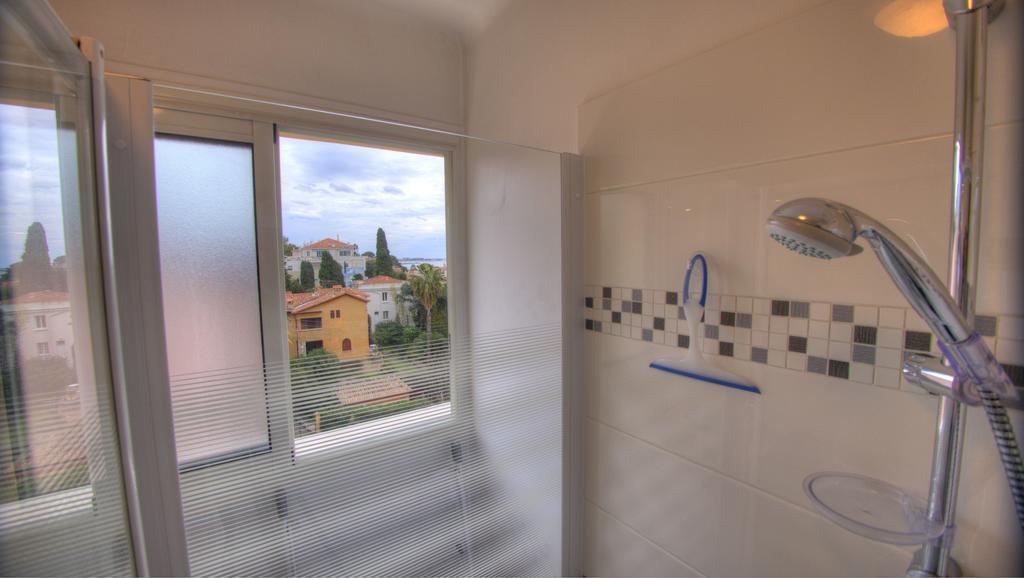 Beau 2 pièces 3 étoiles Vue Mer Garage Privé 150m plages wifi Cannes Habitación foto
