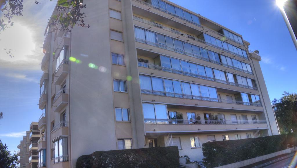 Beau 2 pièces 3 étoiles Vue Mer Garage Privé 150m plages wifi Cannes Exterior foto