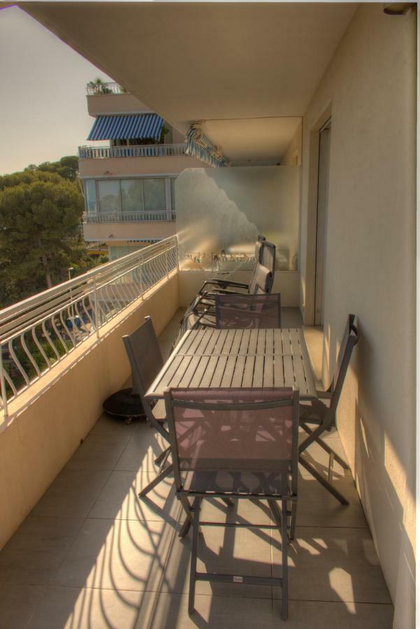 Beau 2 pièces 3 étoiles Vue Mer Garage Privé 150m plages wifi Cannes Exterior foto